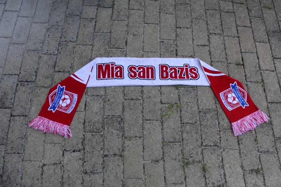Fanclub Schal, Vorderseite